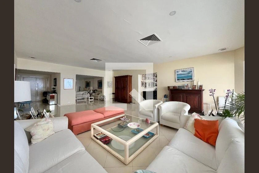 Apartment, 450 m², with a glass-enclosed balcony — photo 12