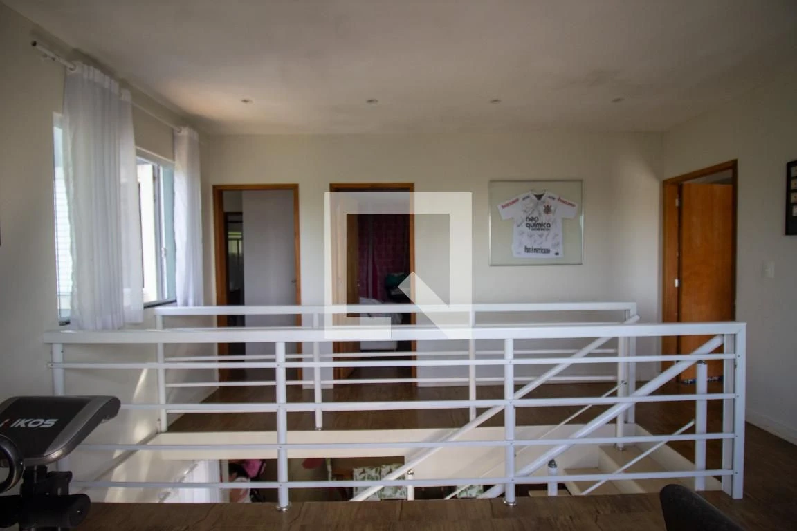 Furnished house with 5 bedrooms and 6 parking spaces — photo 46