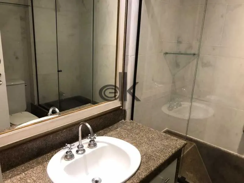 Apartamento mobiliado com cozinha fechada e 4 quartos — photo 25