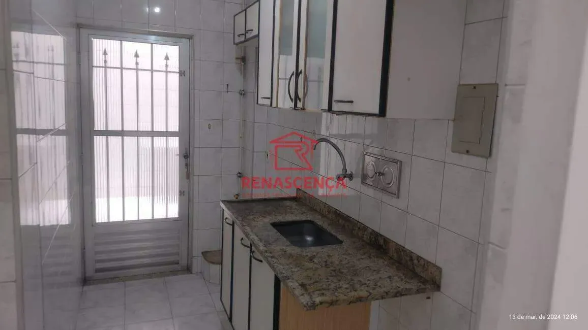 One-bedroom apartment with a washing machine — photo 5