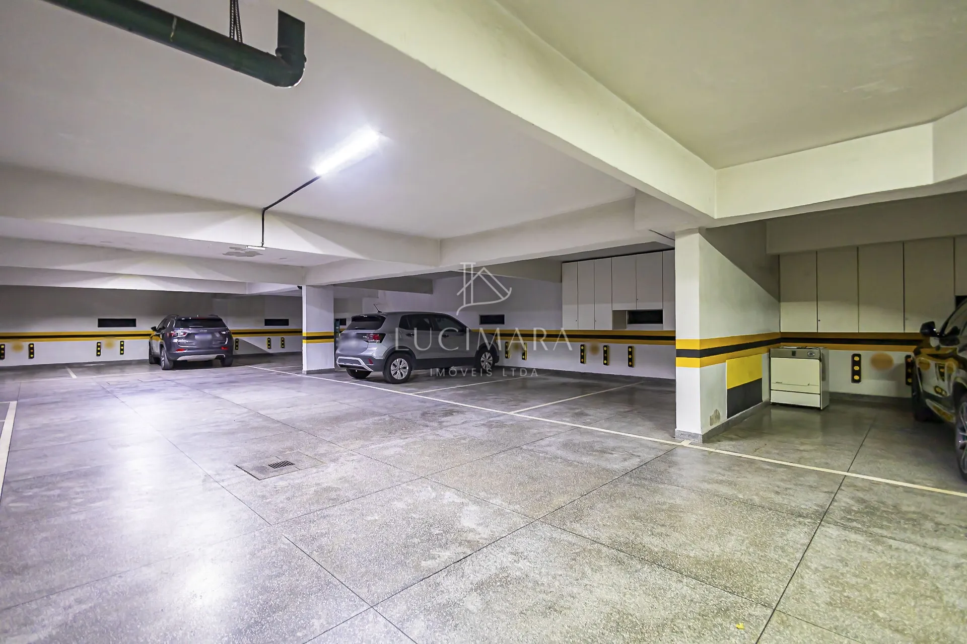 Незамеблированная квартира с 4 спальнями 427 м² — photo 74