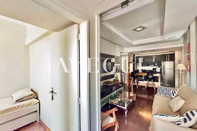 Furnished 2-bedroom apartment with enclosed balcony — photo 8