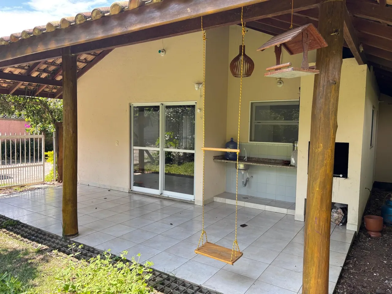 House with 3 bedrooms and a balcony