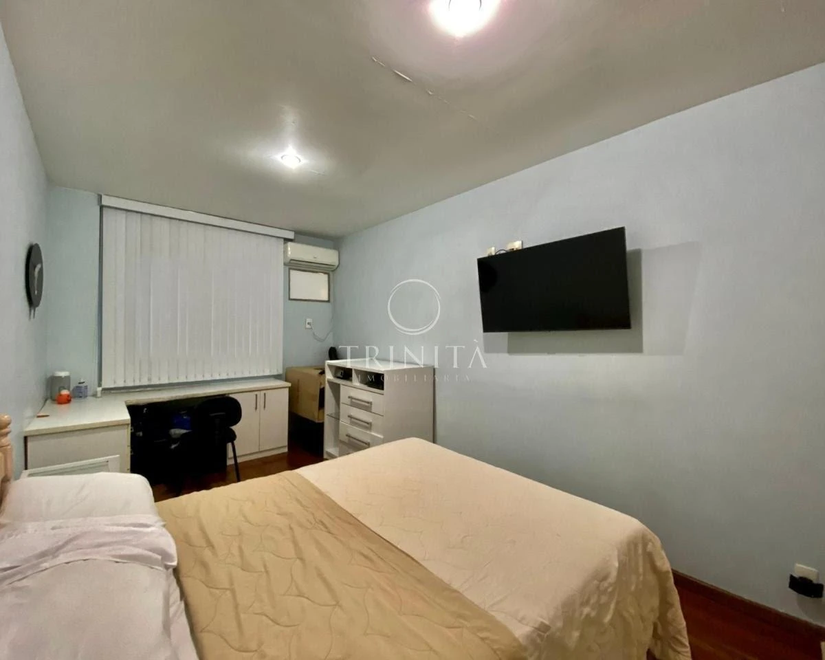 Duplex penthouse with 6 bedrooms and 390 m² — photo 24