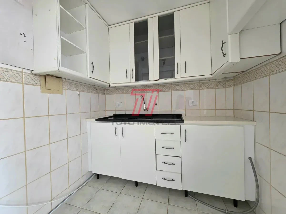 Деревянный пол или ламинат и 1 спальня: квартира 33 м² — photo 11