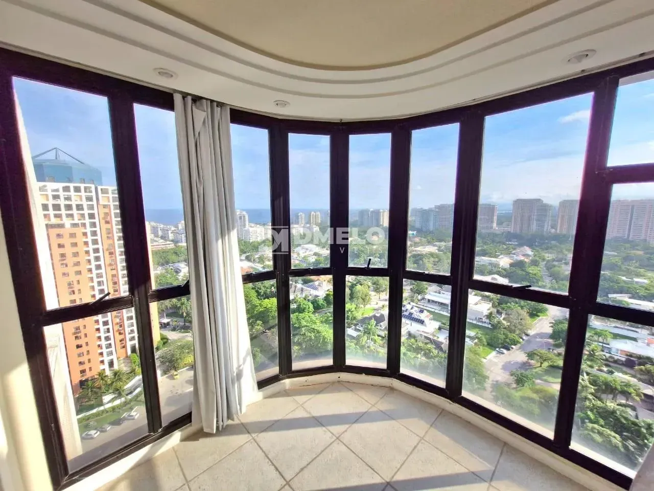 Duplex penthouse with 3 en-suite bedrooms and 5 baths — photo 33