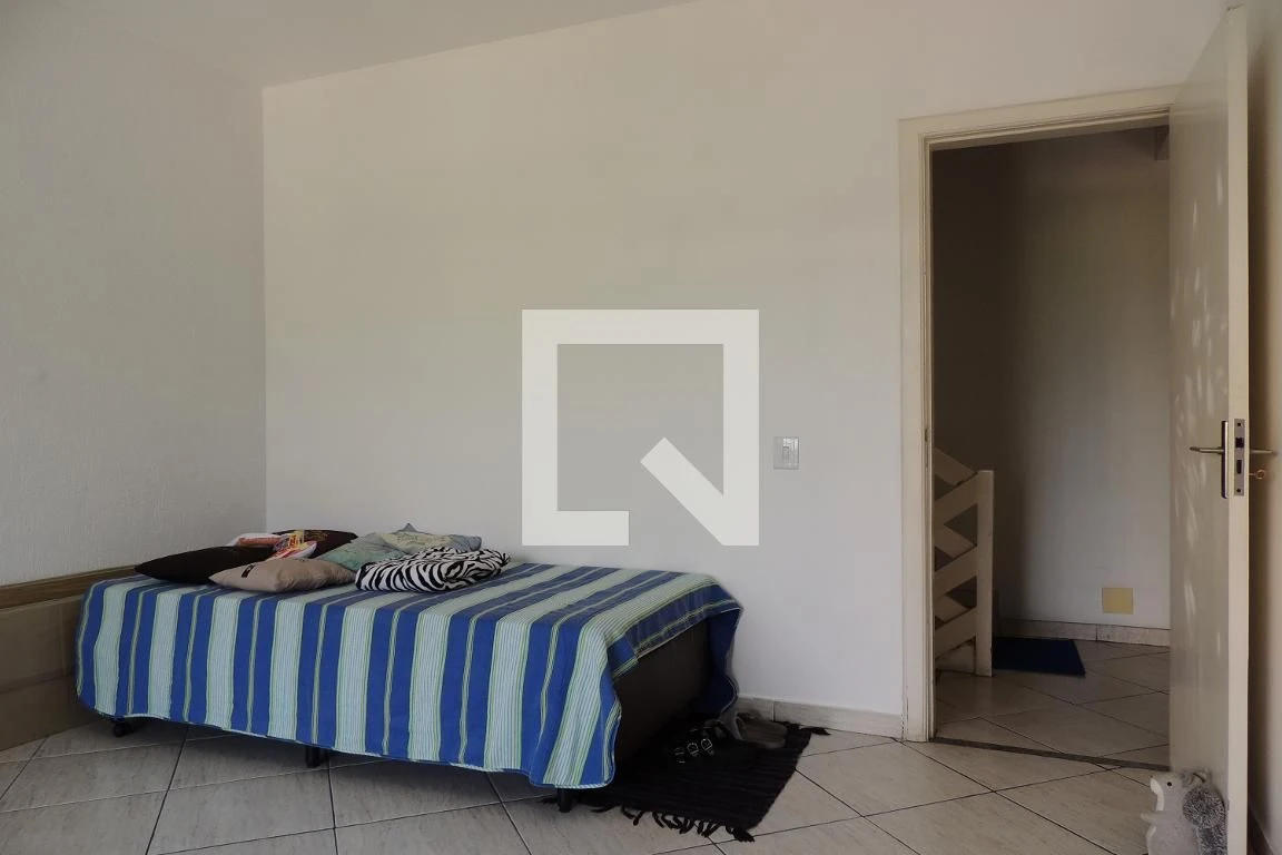 Casa mobiliada com 3 quartos, varanda e 3 banheiros — photo 63