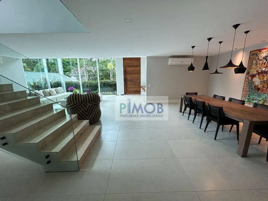 Casa mobiliada com 3 quartos e 5 banheiros, 550 m² — photo 5