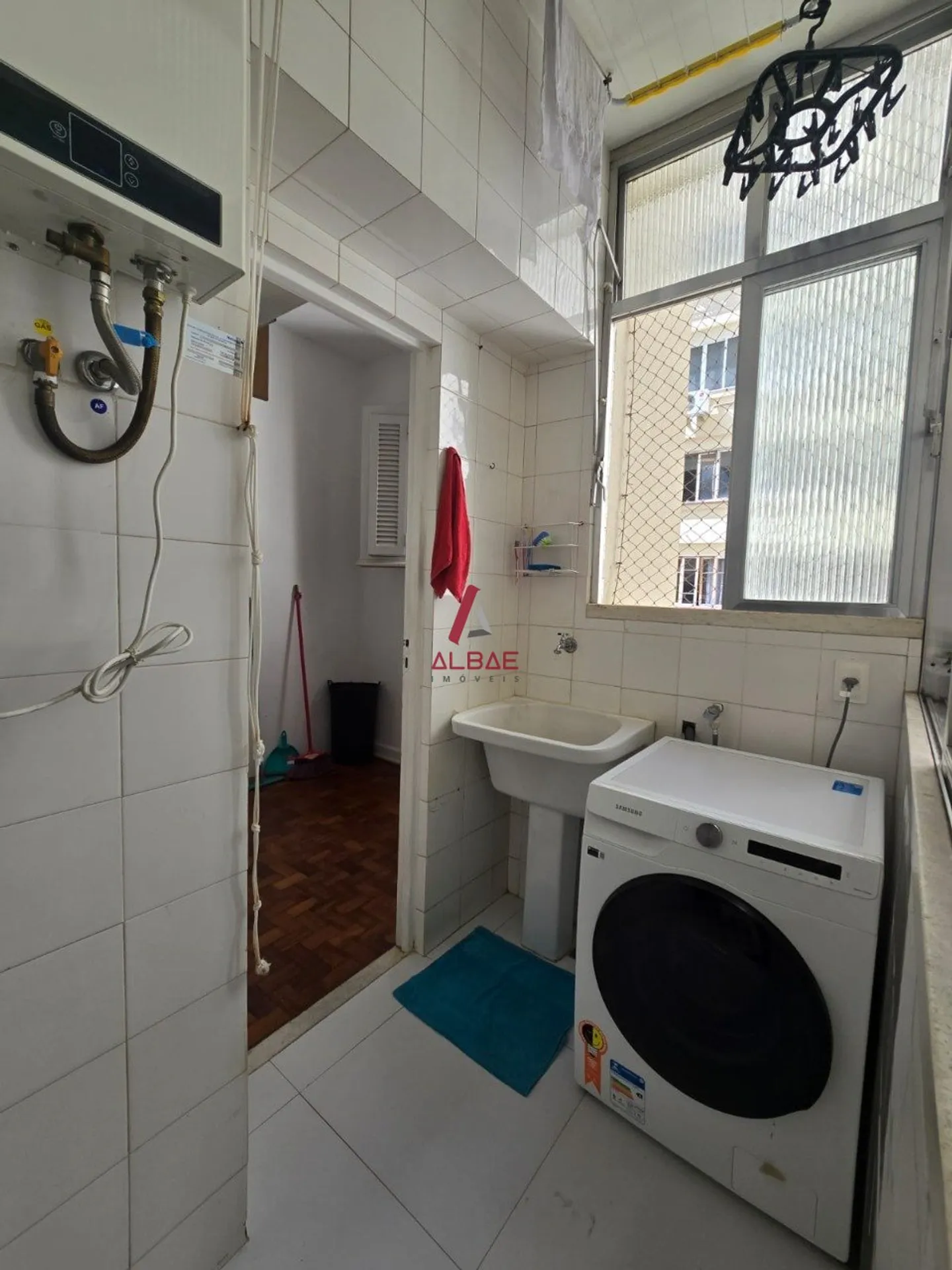 2-bedroom apartment with balcony and a full set of 3 baths — photo 36
