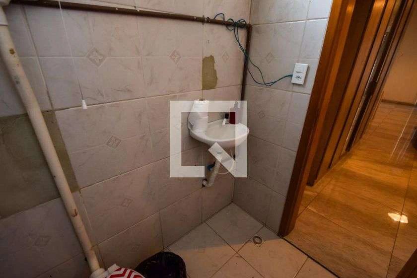 Дом с 4 спальнями, 3 парковками и частным садом — photo 22