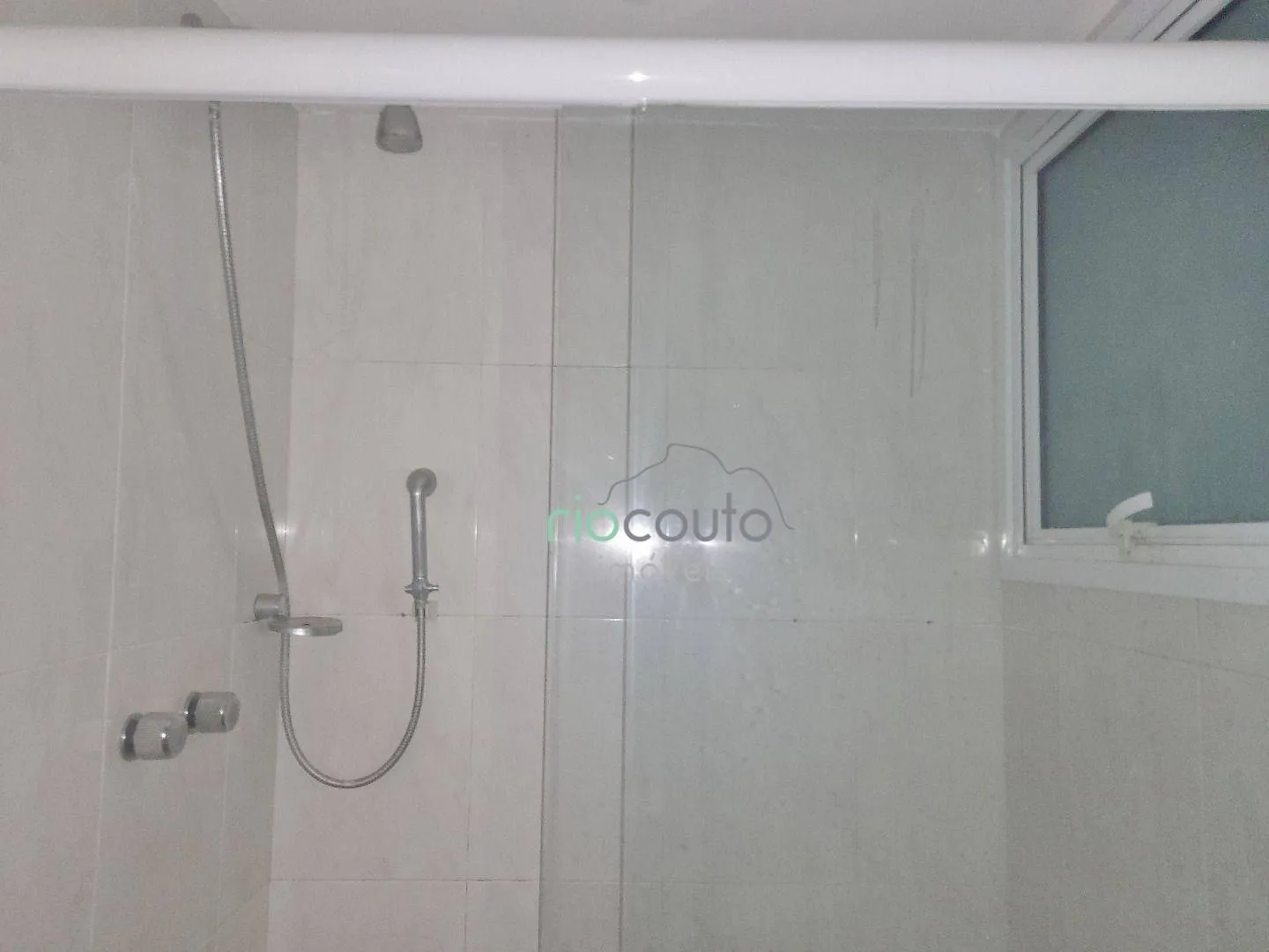 Apartamento de 4 dormitórios com 5 banheiros e área 198 m² — photo 29