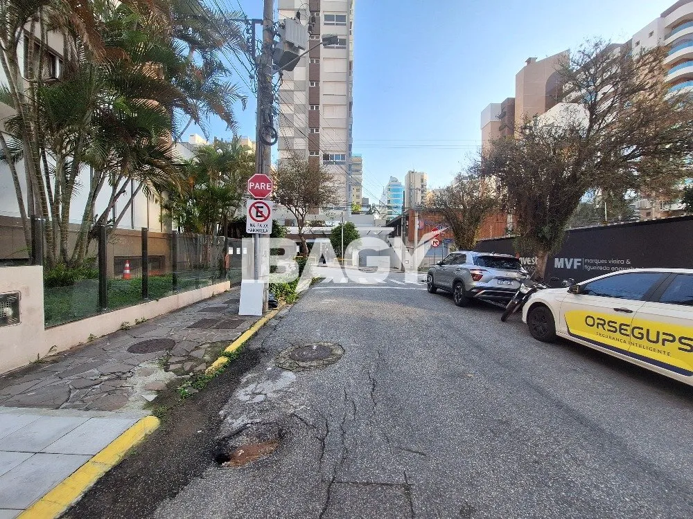 Apartamento mobiliado com 3 dormitórios e cozinha aberta — photo 25