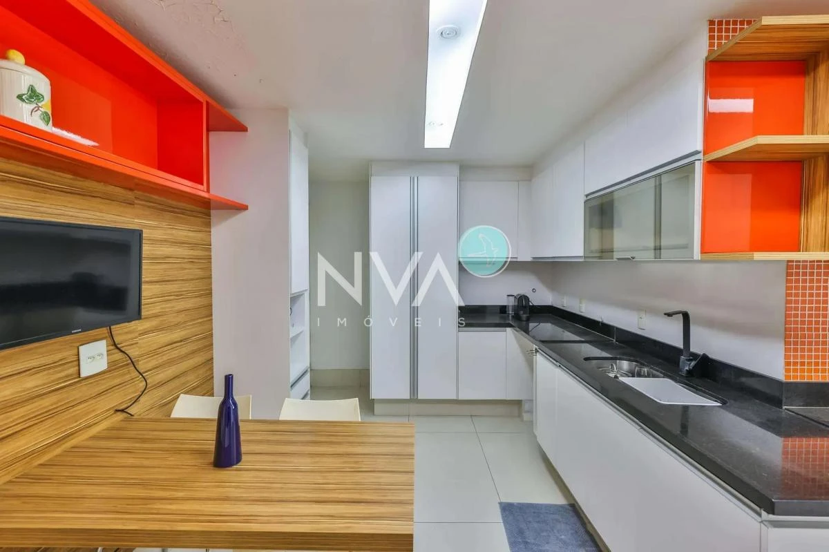 Apartment with balcony, 3 bedrooms and 4 bathrooms — photo 40