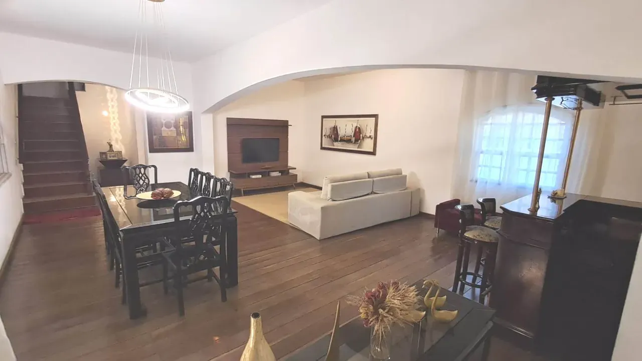 4-bedroom house with a home office — photo 6