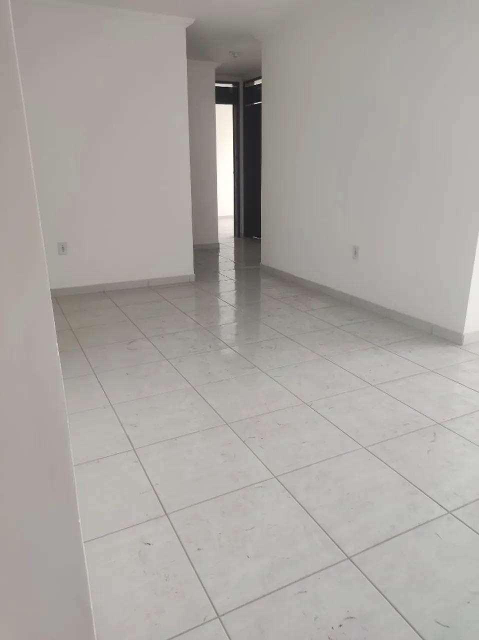 3-bedroom apartment in a building with a pool — photo 13
