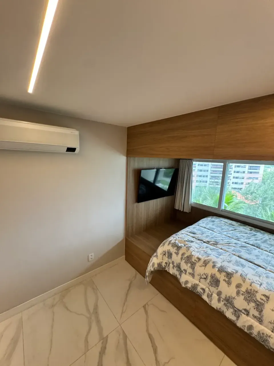 Apartamento mobiliado, 200 m², com janelas do piso ao teto — photo 8