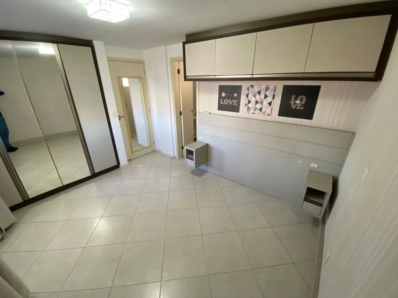Furnished 3-bedroom apartment with 112 m² — photo 8