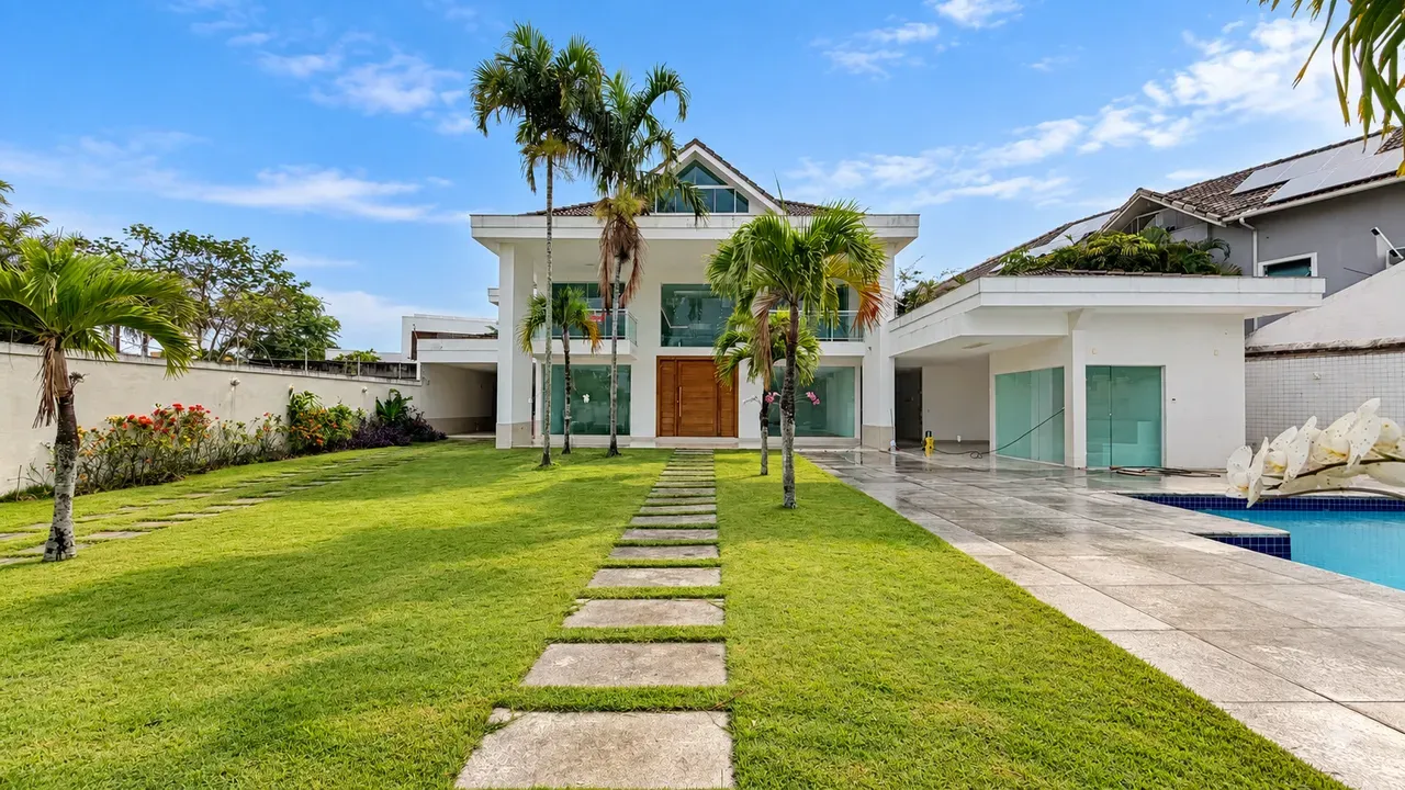 Casa com janelas do piso ao teto, Barra da Tijuca — photo 9