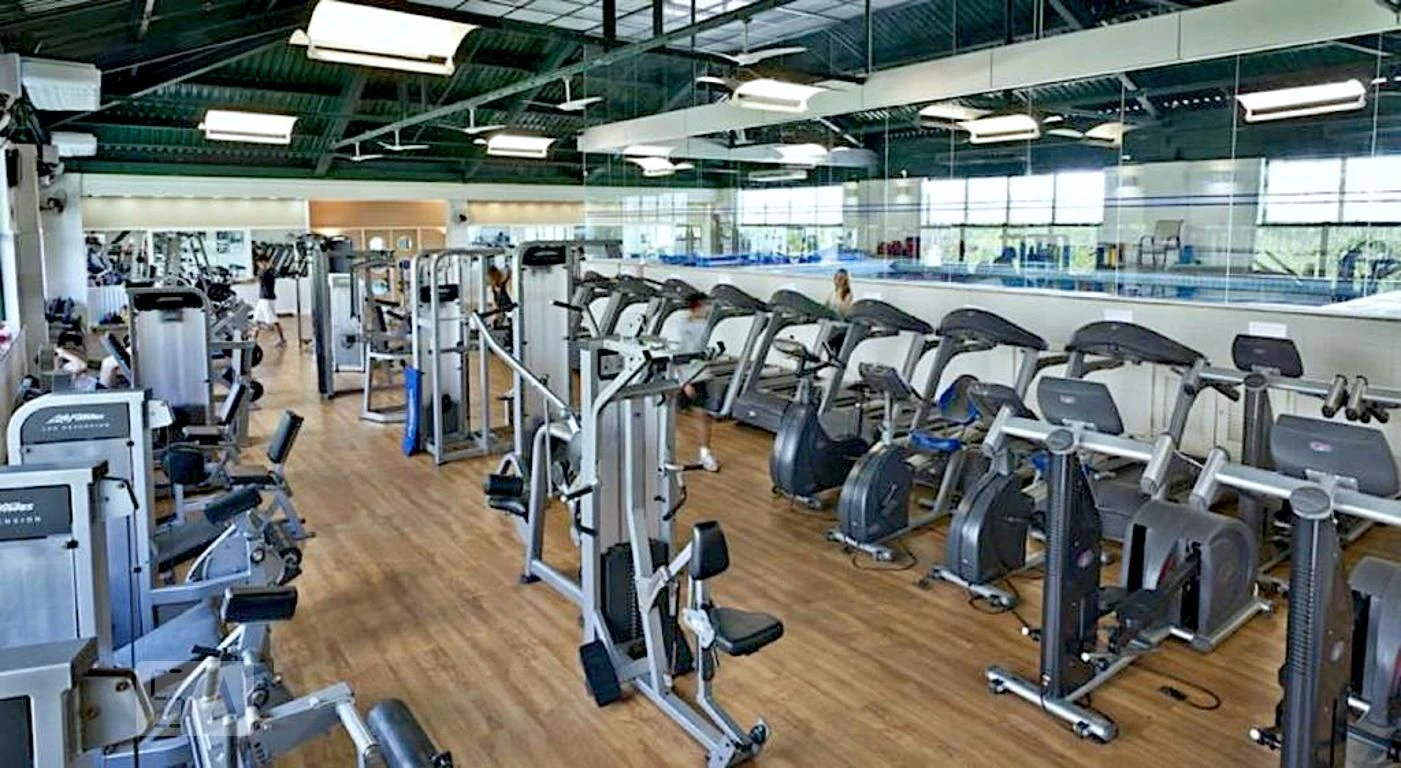Студия 55 м² с собственным бассейном и застеклённым балконом — photo 5