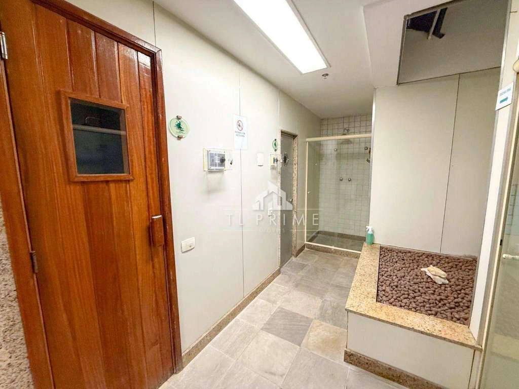 Furnished 1-bedroom apartment with balcony and 55 m² — photo 18