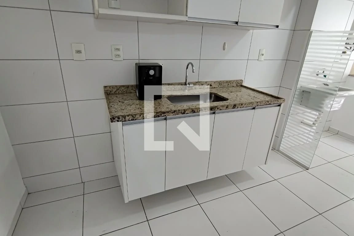 2-bedroom apartment in a building with a sauna — photo 50