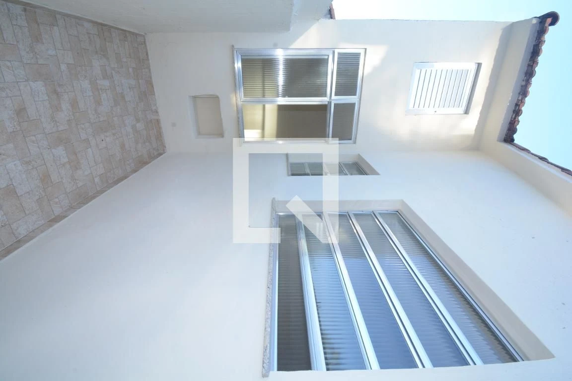 One-bedroom, 50 m² house in Rio de Janeiro — photo 25