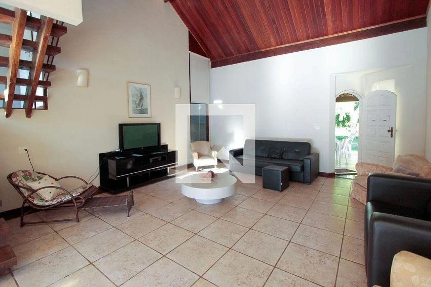 Меблированный дом с 4 спальнями и 3 сьютами, 450 м² — photo 14