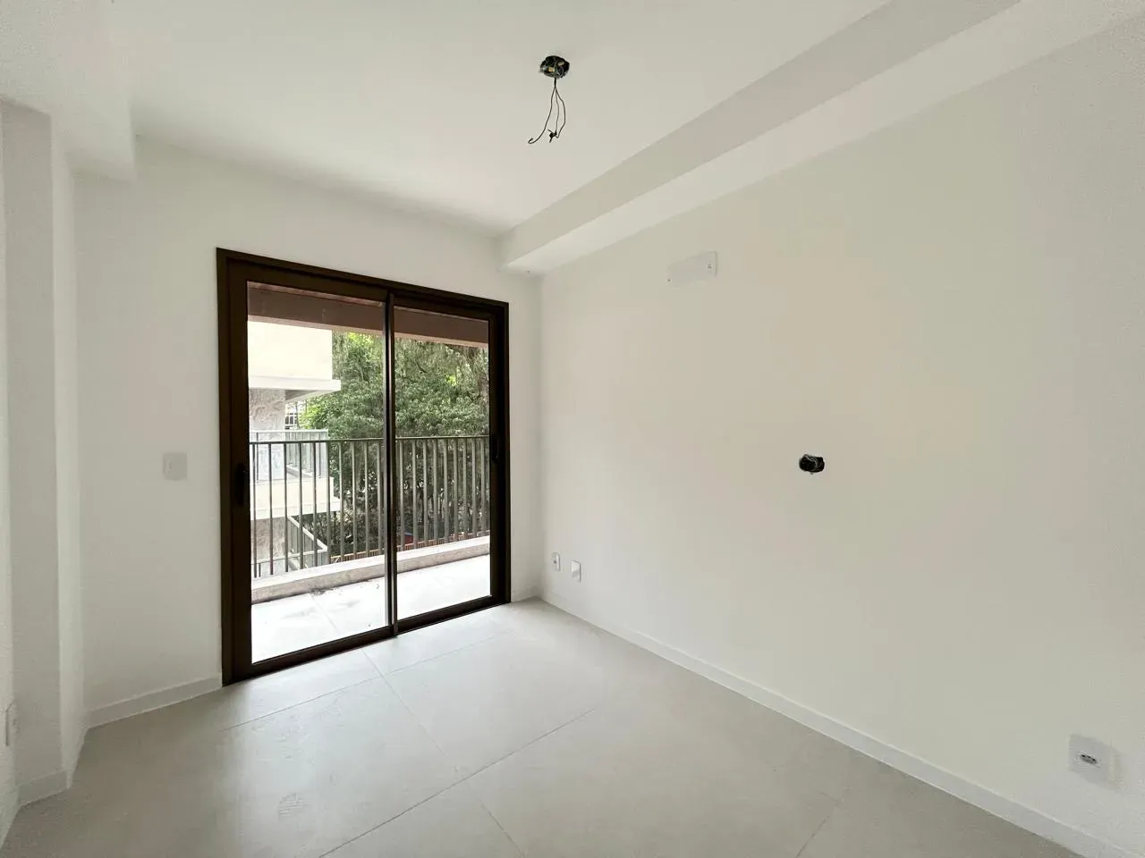 Apartamento de 2 quartos com varanda gourmet — photo 11