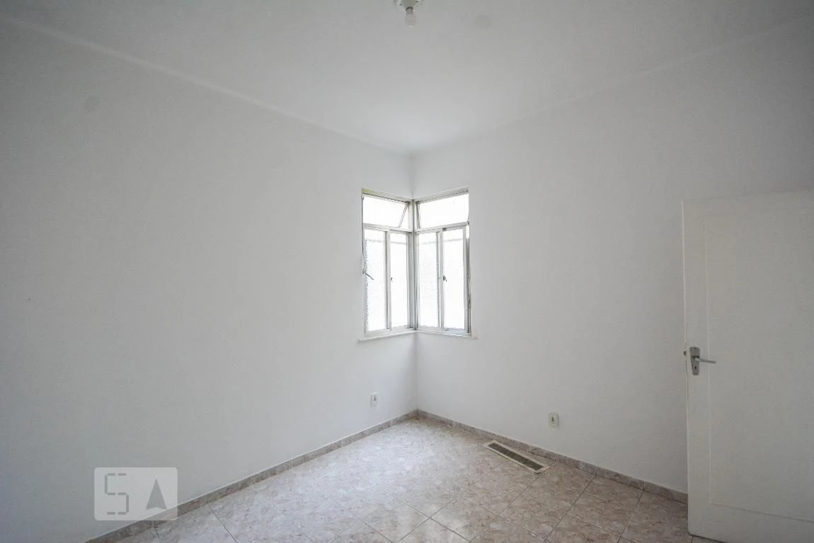 Apartamento com 2 quartos, 1 suíte e 2 banheiros — photo 16