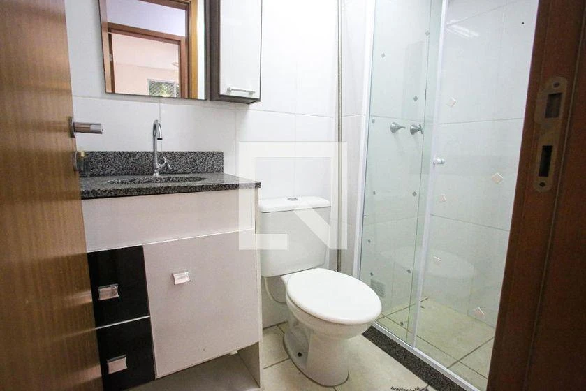 2-bedroom apartment in a building with a gym — photo 15