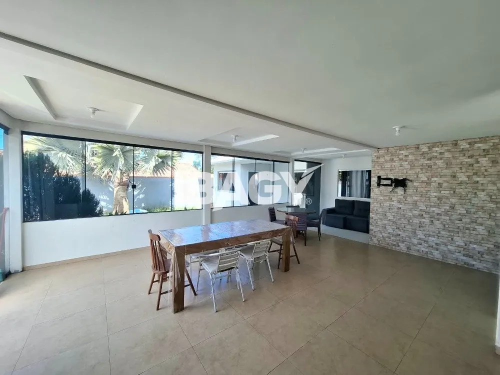 3-bedroom house with a private pool — photo 31