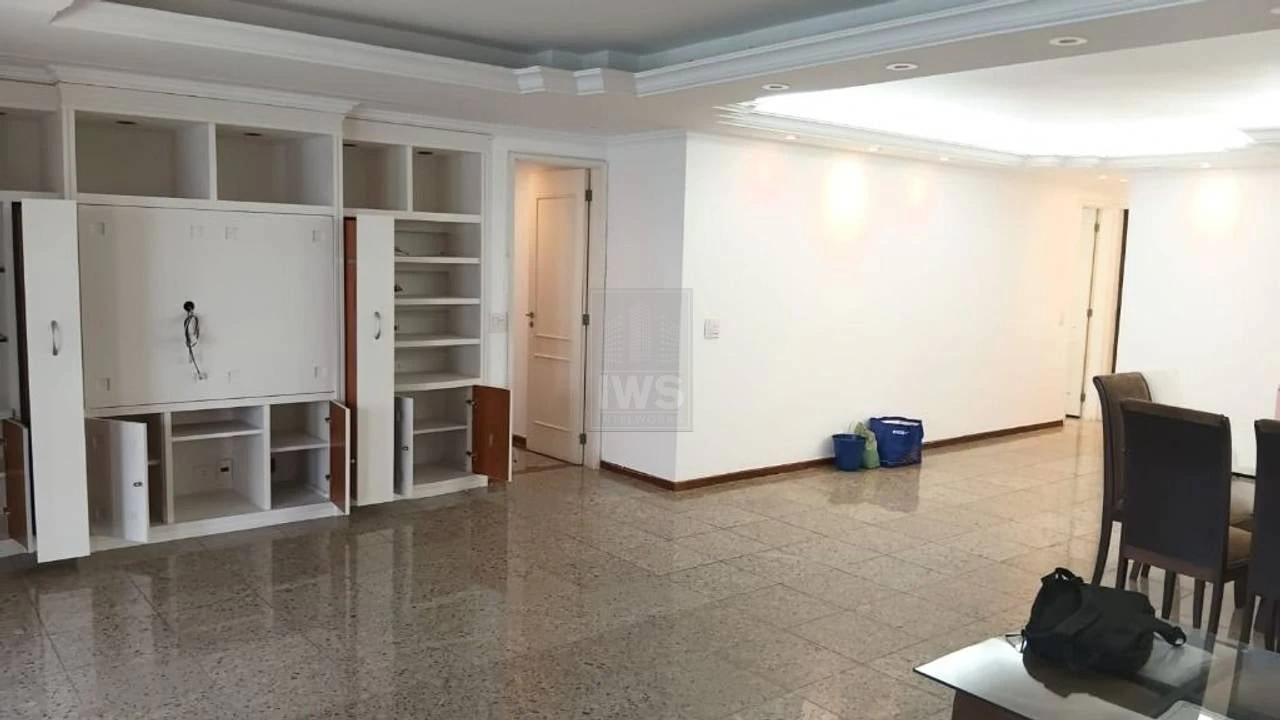 3-bedroom apartment in a building with a sauna — photo 9
