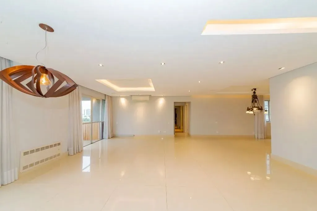 2-bedroom apartment with 2 en-suite bathrooms; 331 m² — photo 7