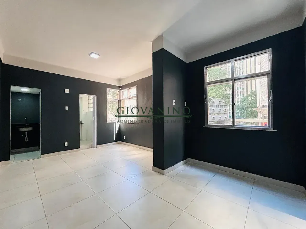 Unfurnished rental studio 26 m² with 1 bedroom and 1 bath