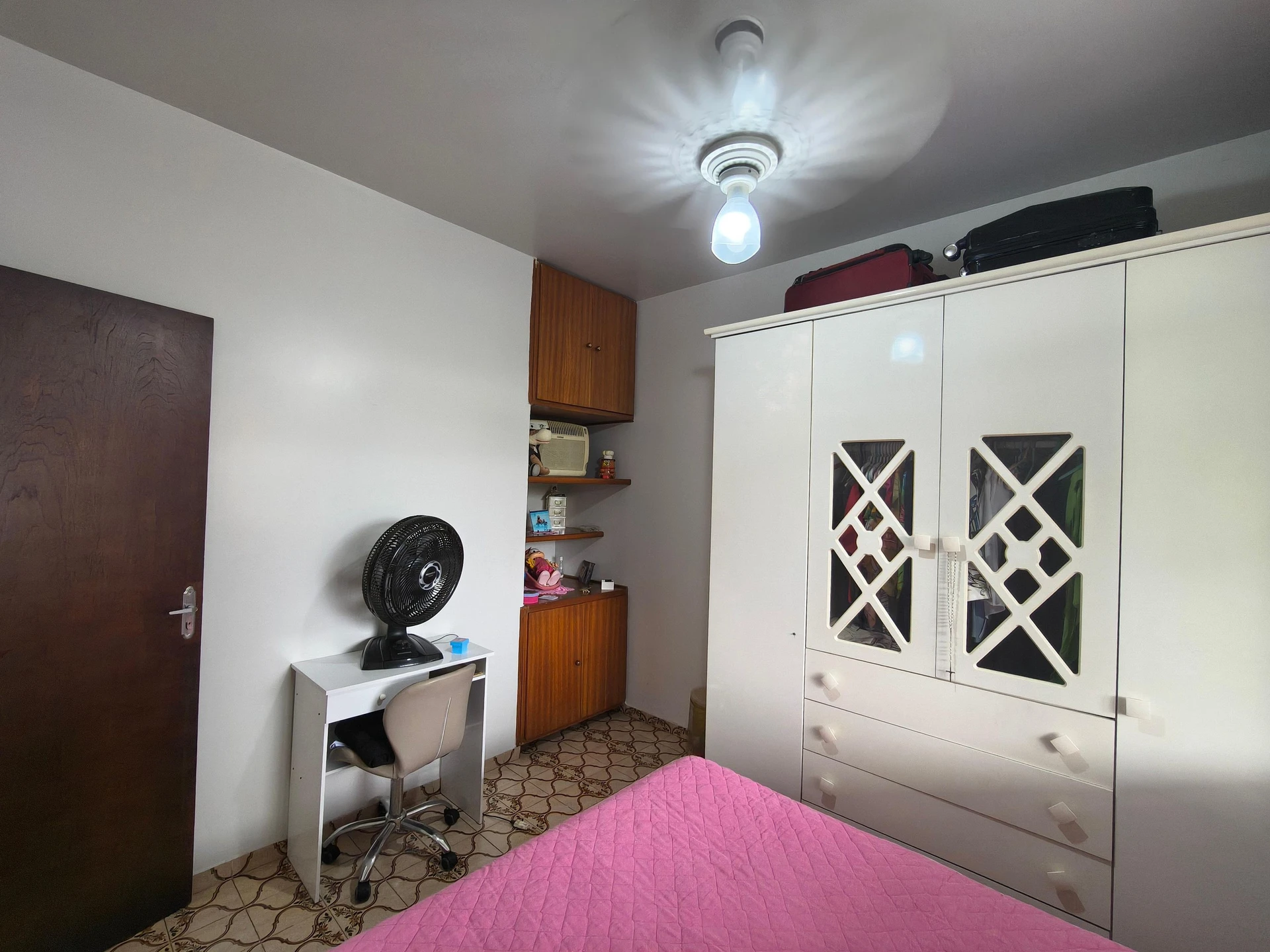 Furnished house with 5 bedrooms and 5 bathrooms — photo 11