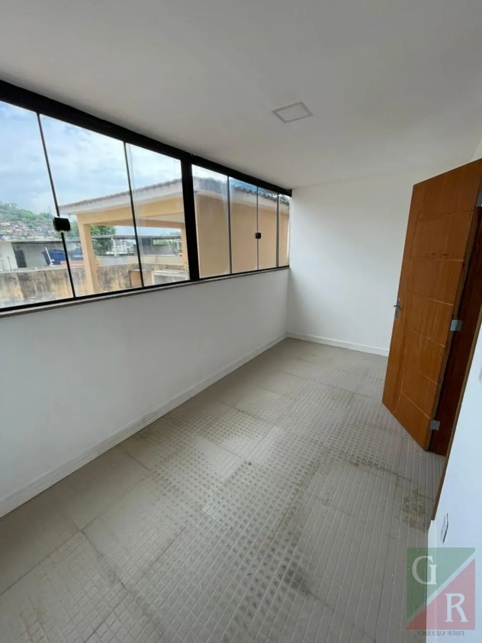 Unfurnished apartment with 2 bedrooms and 1 bathroom — photo 3
