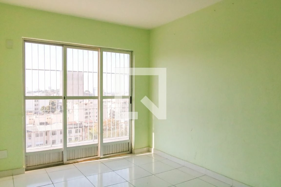 Apartment with 3 bedrooms, balcony and 1 parking spot — photo 22