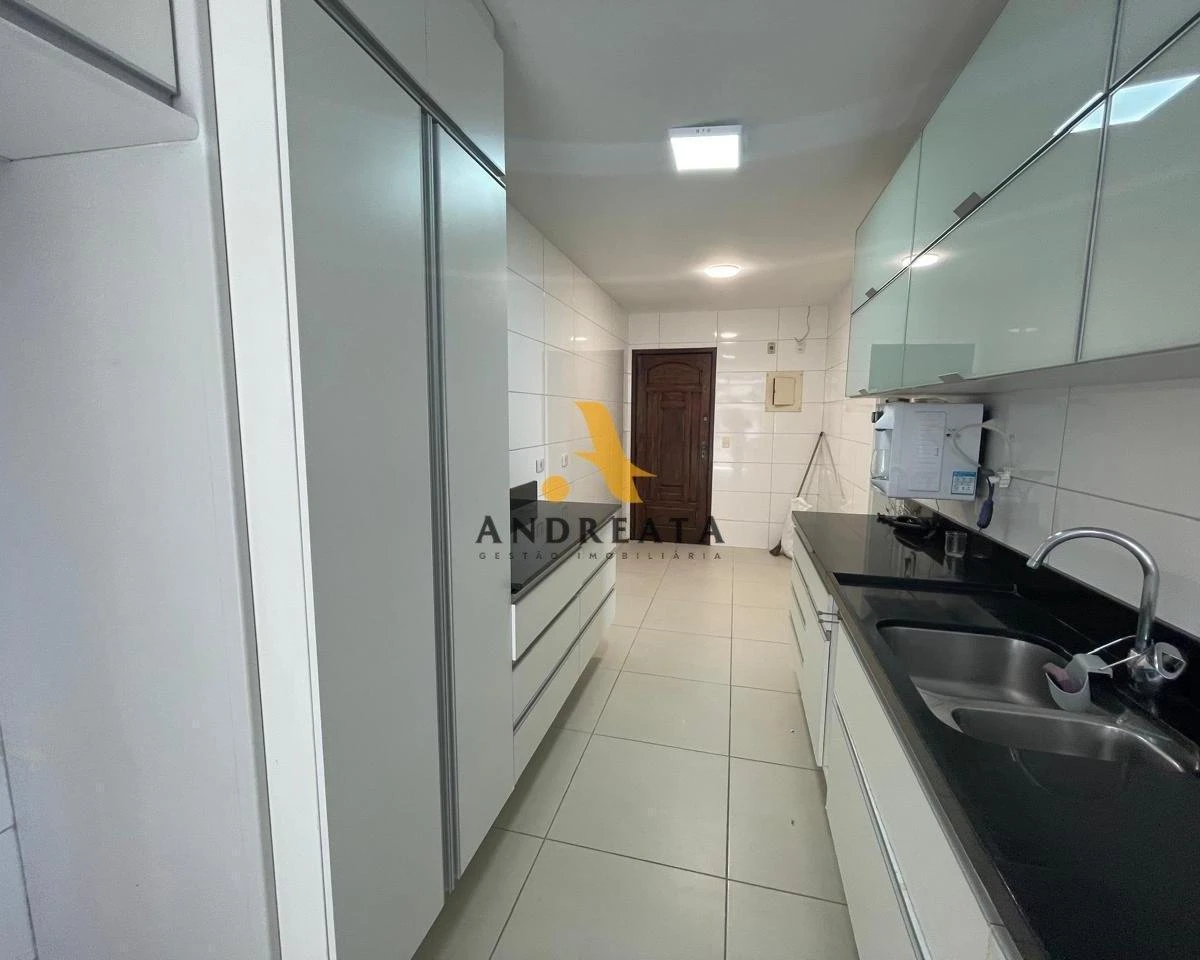 3-bedroom apartment in a building with a sauna — photo 23