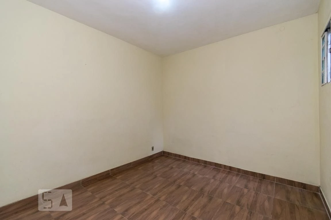 Unfurnished rental with no parking, 2 bedrooms and separate kitchen — photo 26