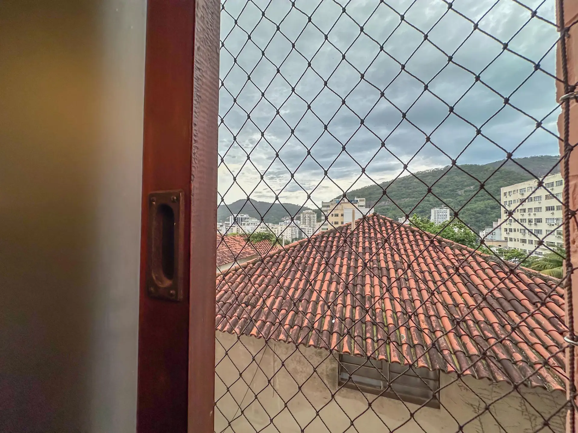 Apartment, 275 m², with a glass-enclosed balcony — photo 73