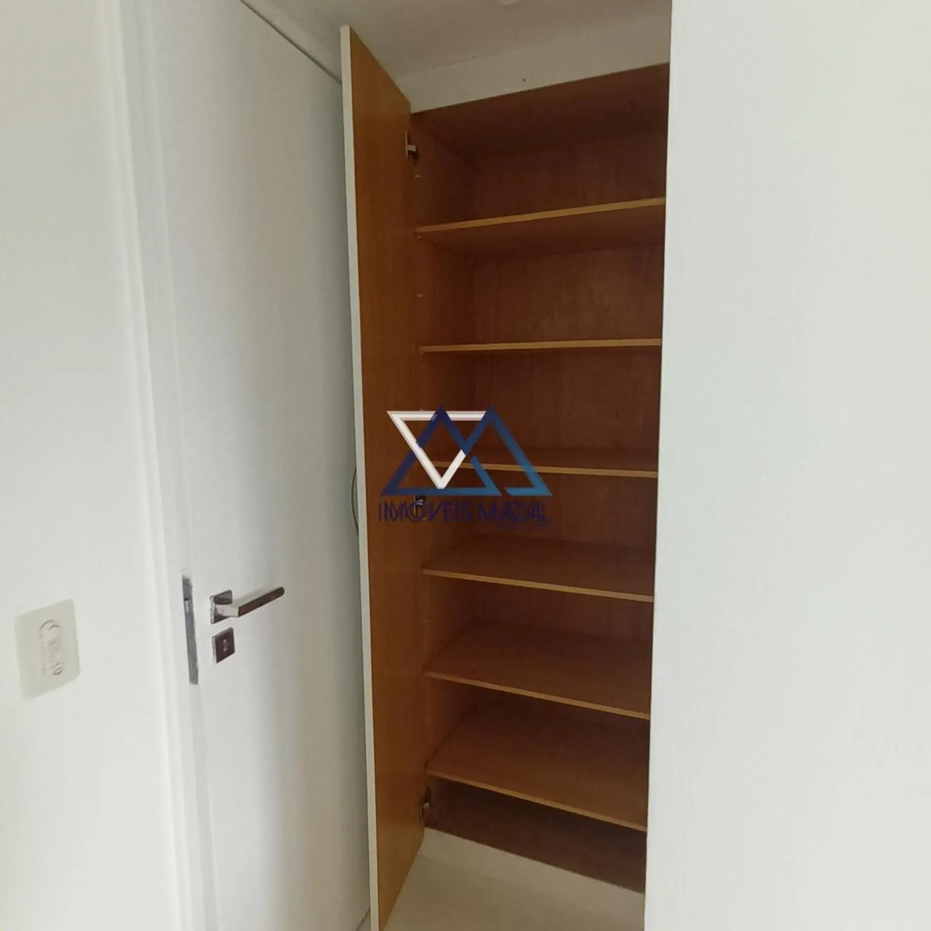 Квартира с 3 спальнями и застеклённым балконом — photo 14