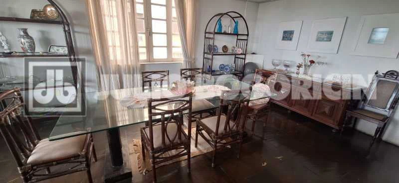 Furnished 260 m² apartment with 4 bedrooms and view — photo 2
