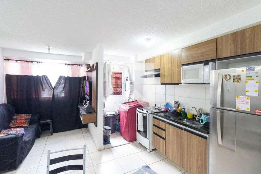 2-bedroom apartment with open-plan gas kitchen — photo 2