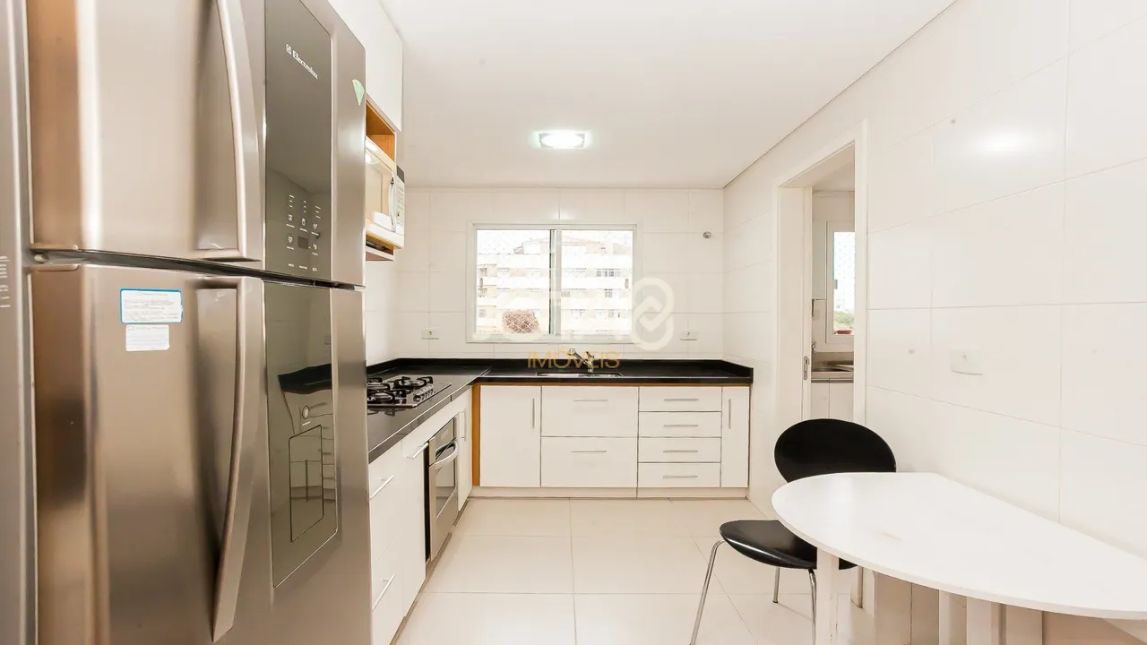 Furnished apartment with 131 m², 2 bedrooms and 3 baths — photo 5