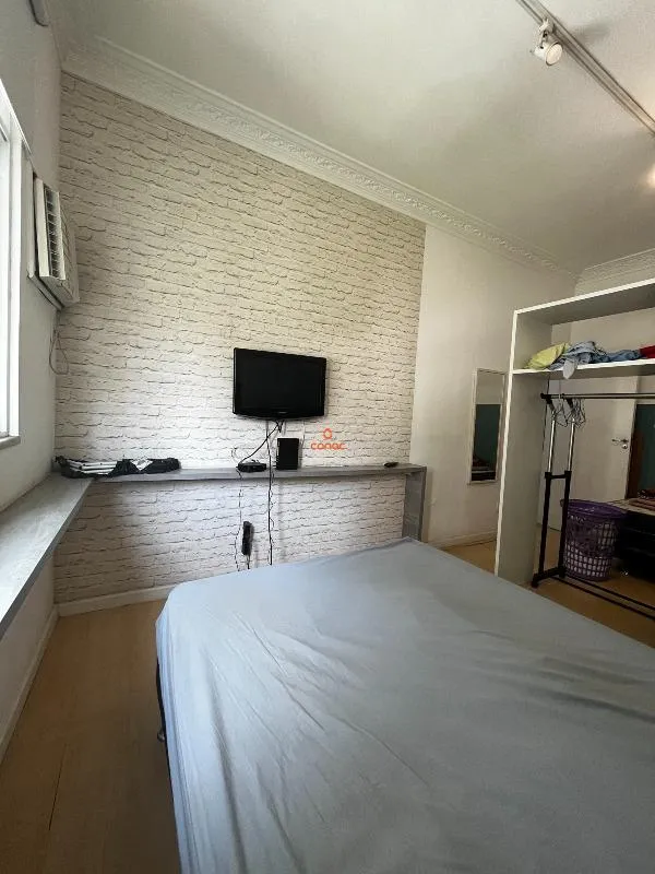 One-bedroom apartment with a washing machine — photo 5