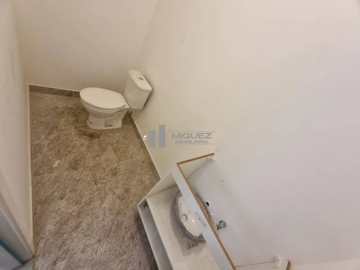 Unfurnished rental house with 1 bedroom and 6 baths 401 m² — photo 23