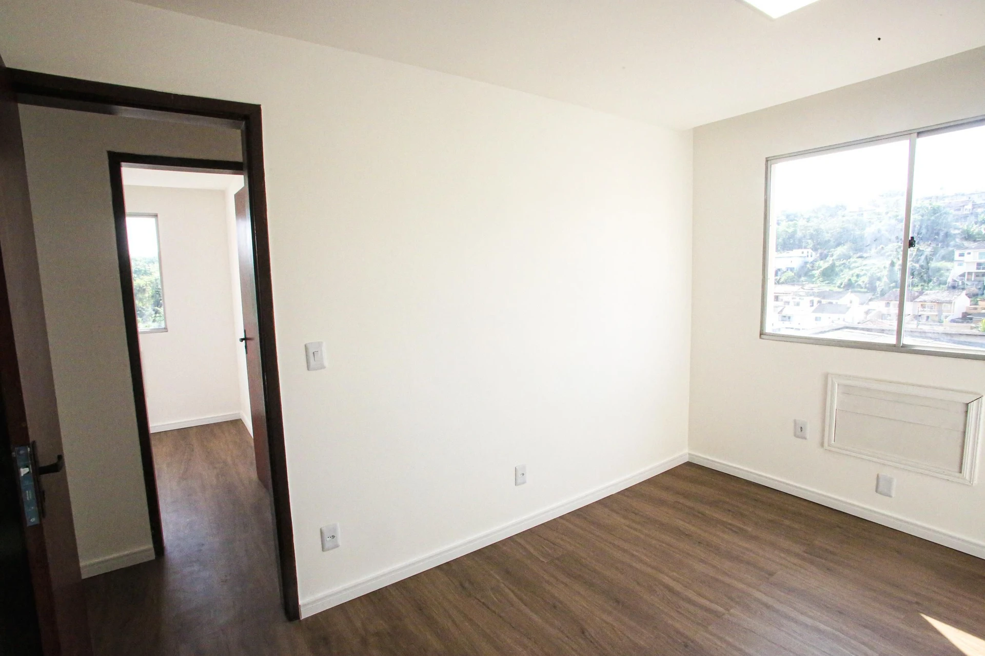 Apartamento de 3 quartos em condomínio com piscina — photo 27