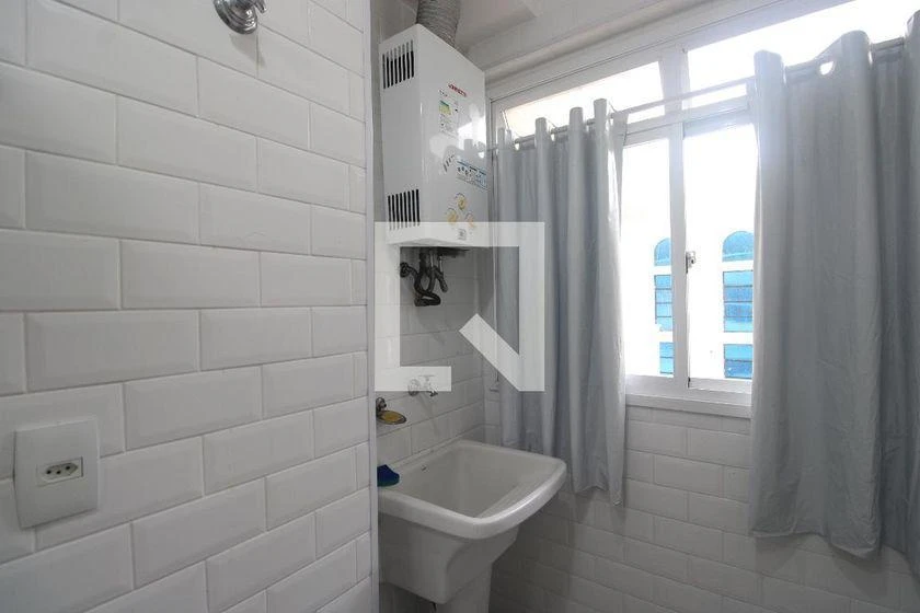 2-bedroom apartment in a building with a pool — photo 29