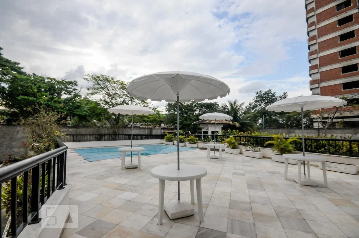 2-bedroom apartment with a mountain view in Rio de Janeiro — photo 9