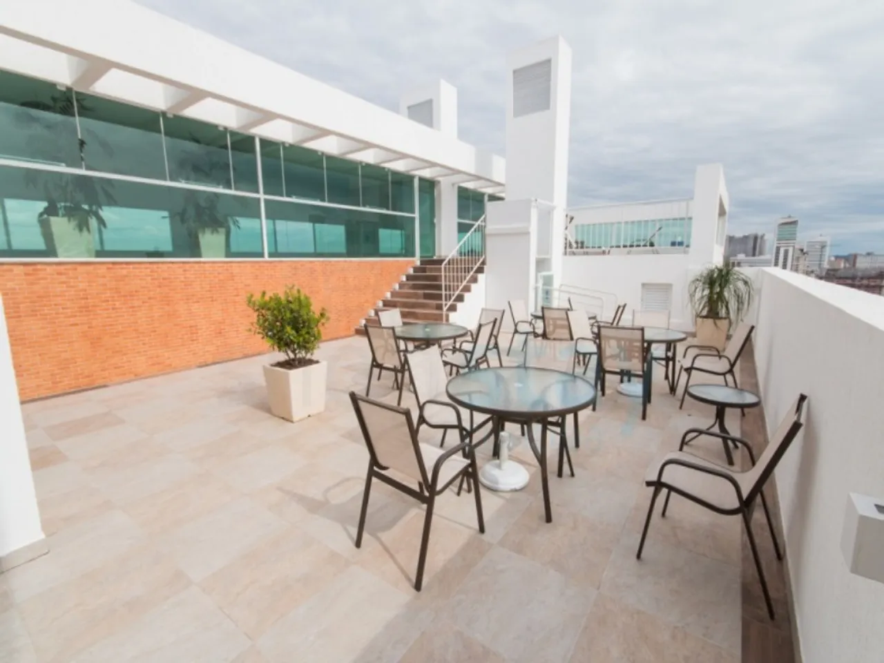 Apartamento mobiliado com 1 dormitório e varanda — photo 20